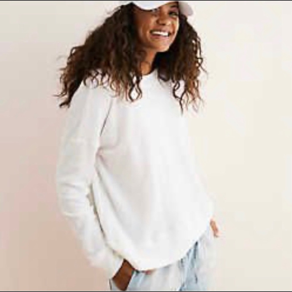 Aerie white beach fleece in xs